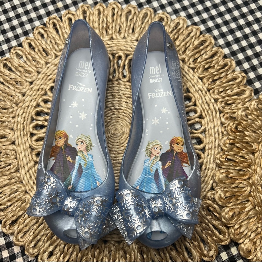 Mini Melissa - Picture 10 of 13